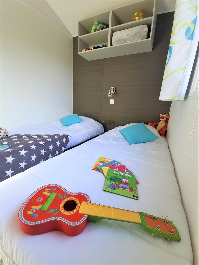 Camping La Plage Сент-Илер-де-Рие Екстериор снимка