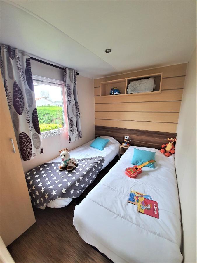 Camping La Plage Сент-Илер-де-Рие Екстериор снимка